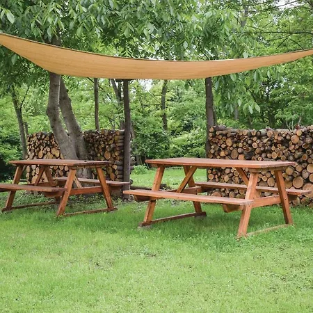 Three-bedroom Holiday In Ferienhaus Szolad
